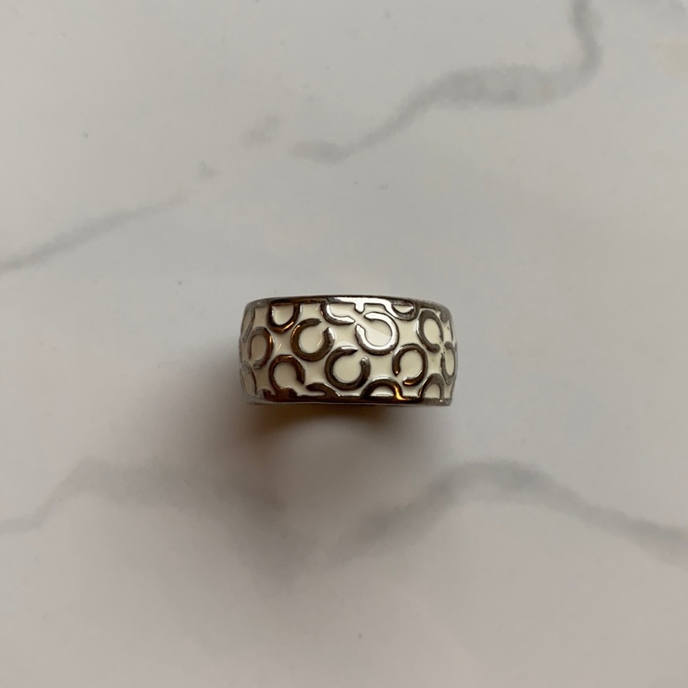 Coach Ring